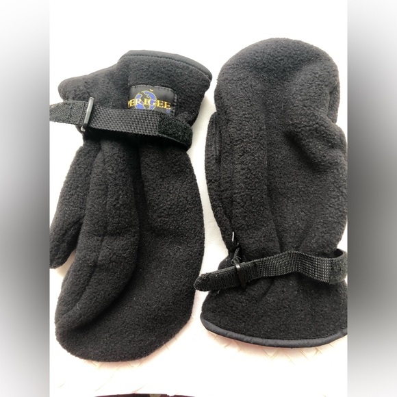 Perigee fleece mittens - thick! Size small. Strip of padding on thumb/palm shown - Picture 3 of 12